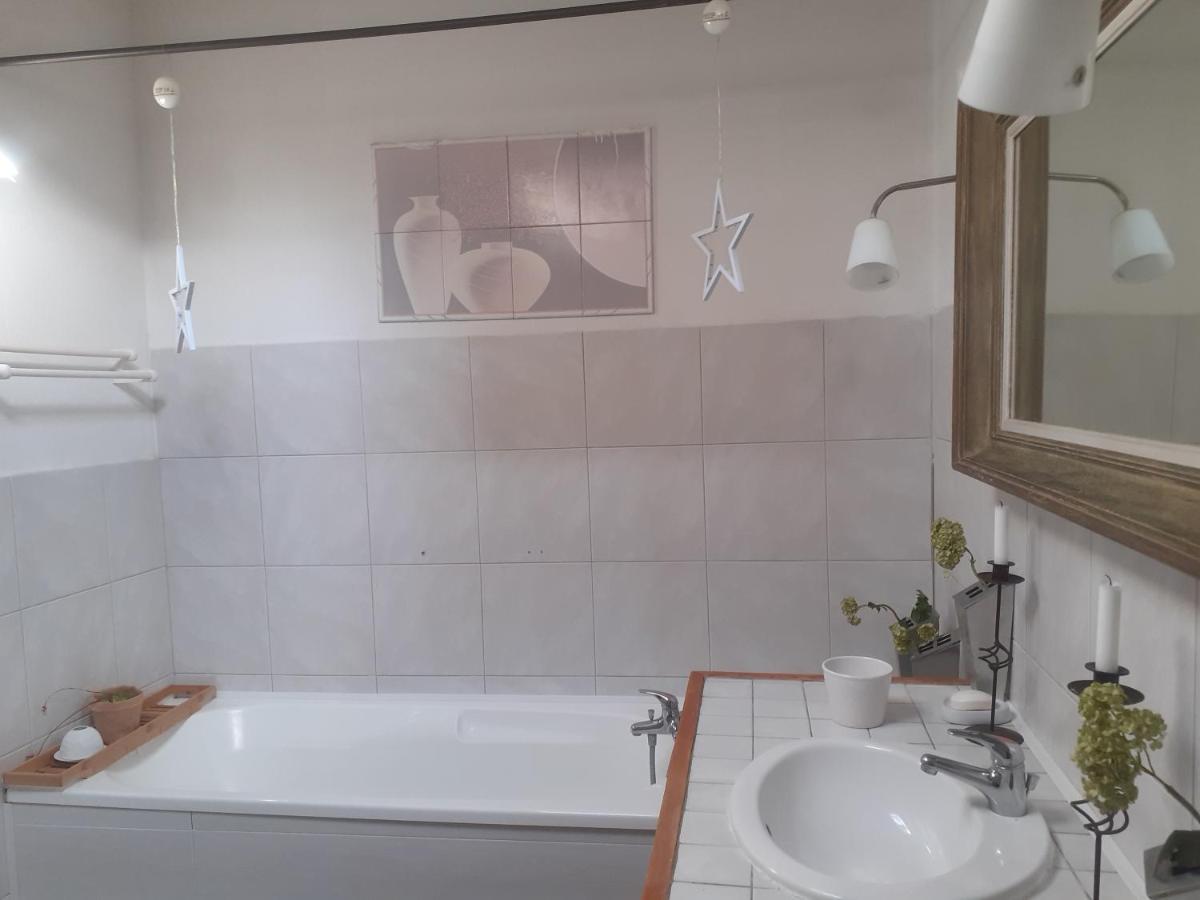 Chambre Dans Une Grande Maison Entre Canal Du Midi Et Centre Ville Béziers Kültér fotó